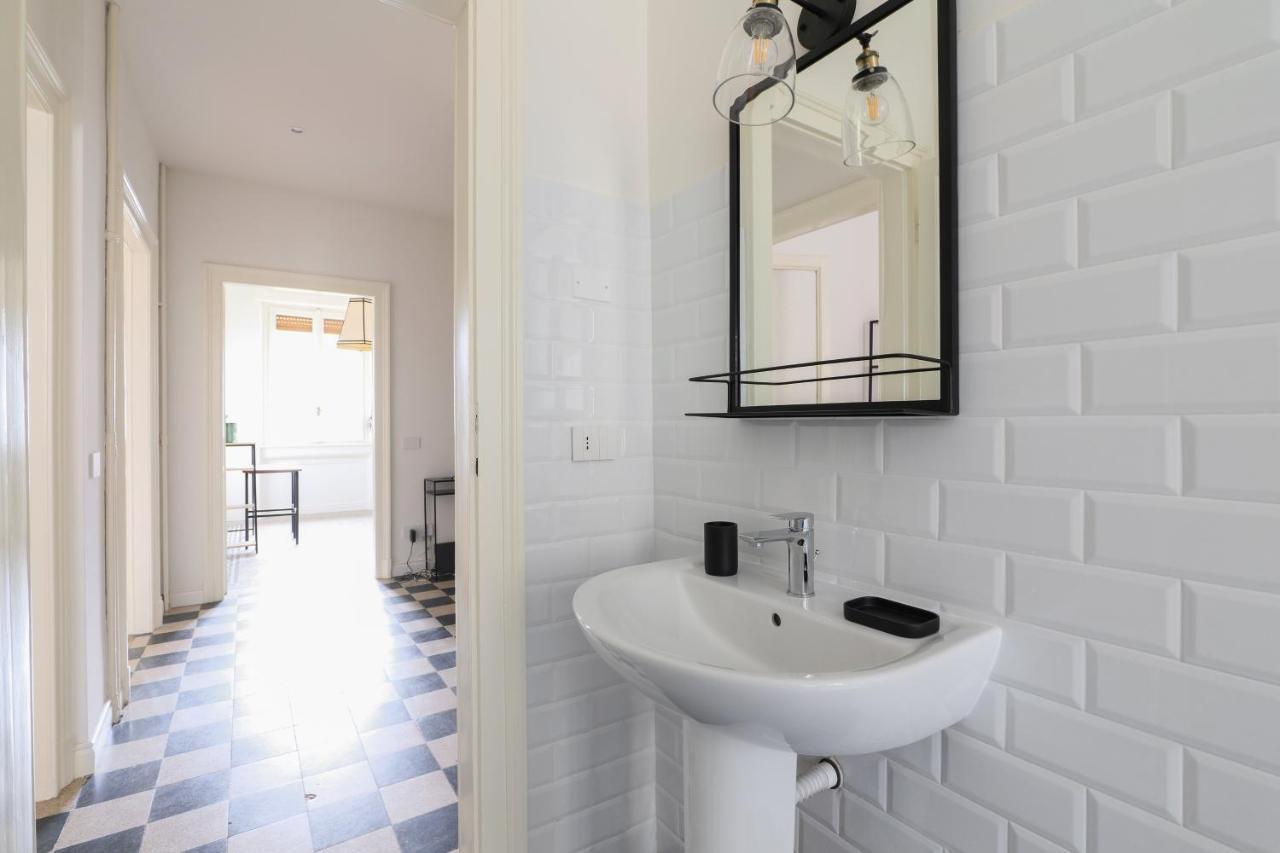 Adelaide Elegant Apartments Милан Экстерьер фото