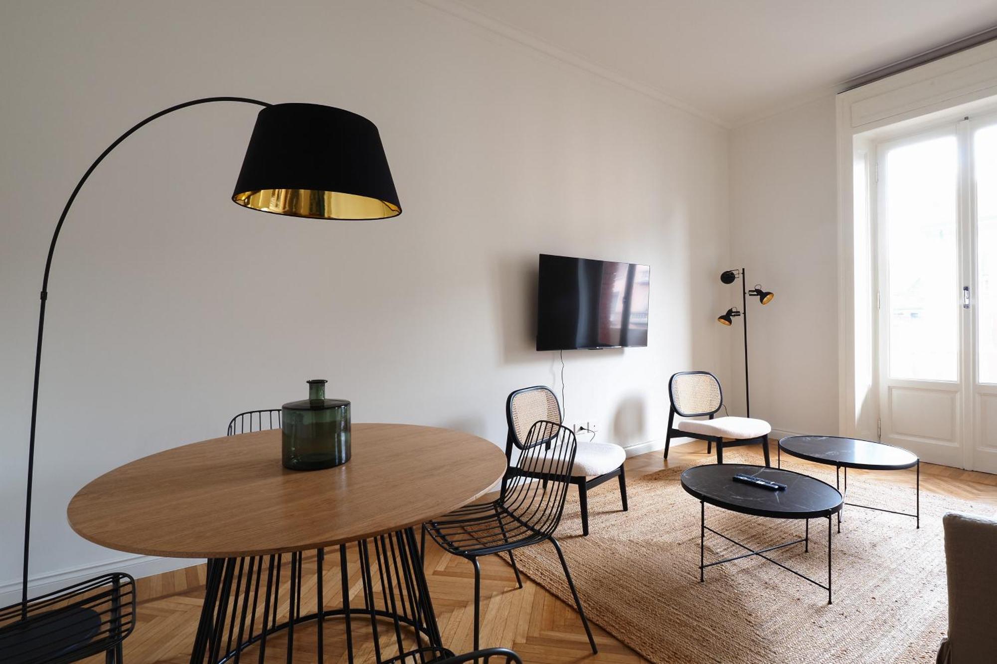 Adelaide Elegant Apartments Милан Экстерьер фото