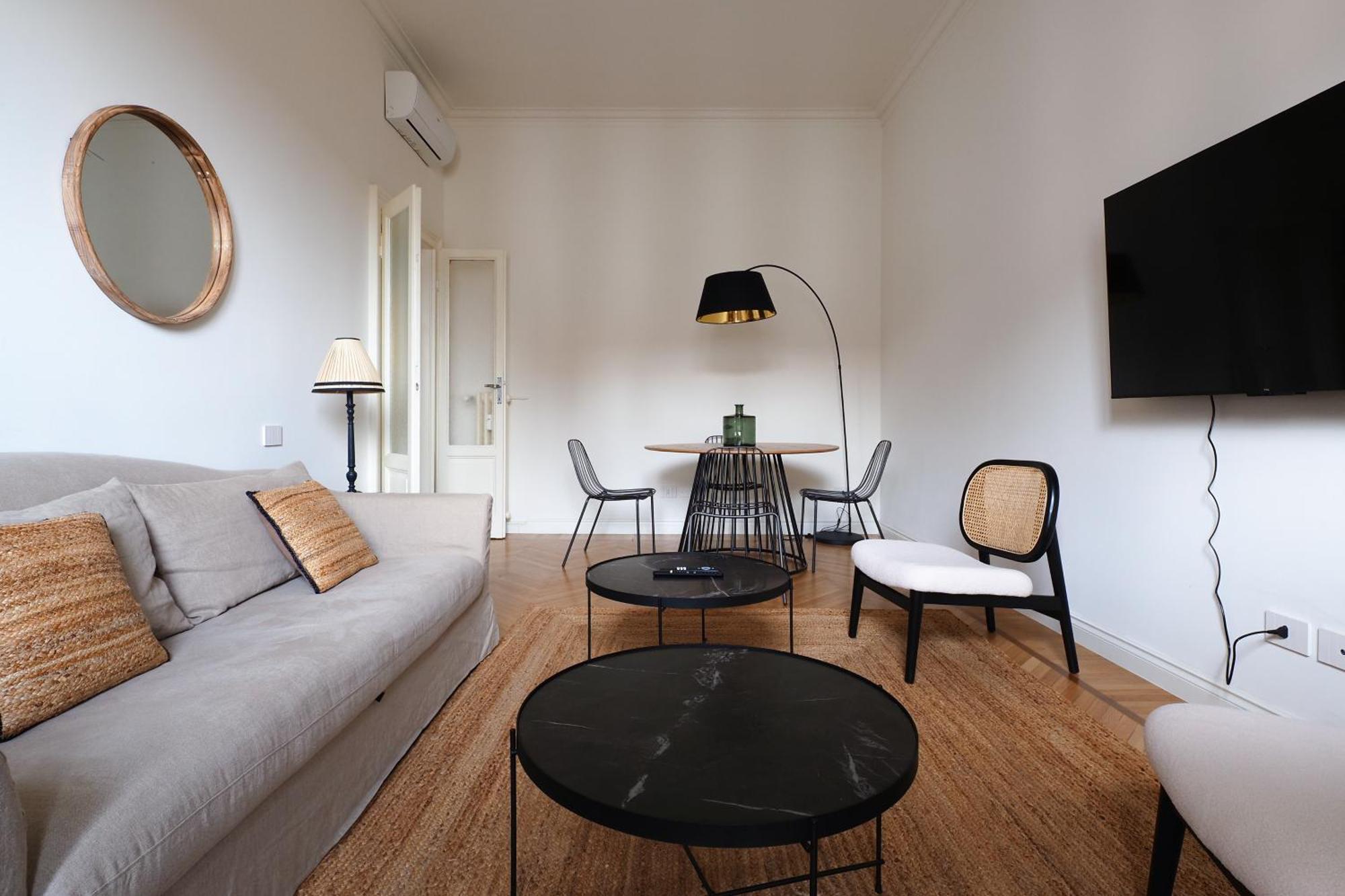 Adelaide Elegant Apartments Милан Экстерьер фото