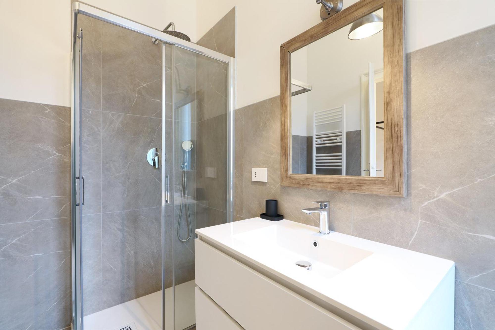 Adelaide Elegant Apartments Милан Экстерьер фото