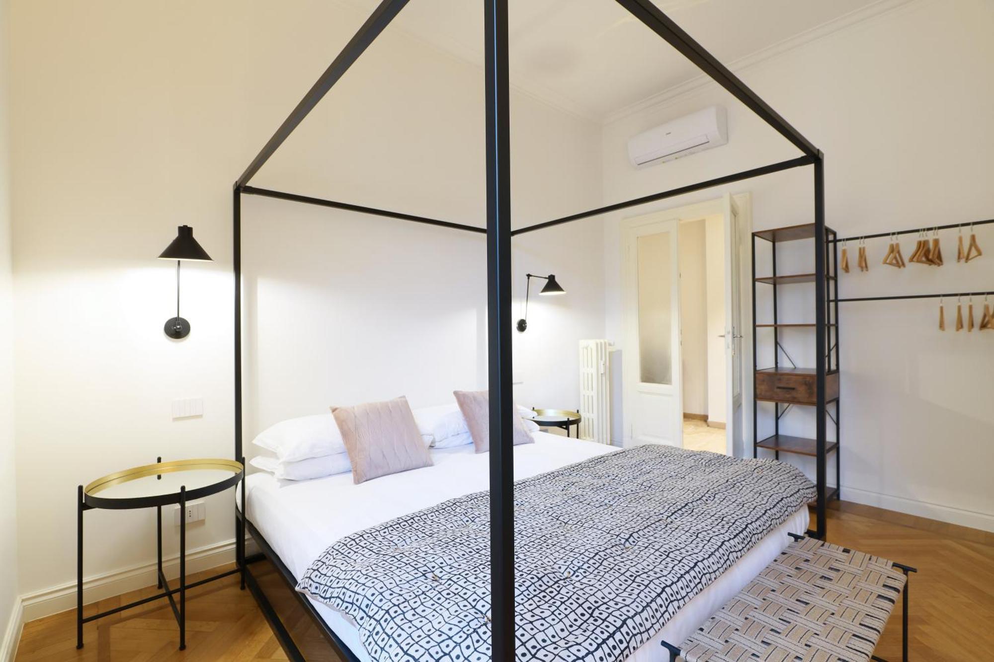 Adelaide Elegant Apartments Милан Экстерьер фото